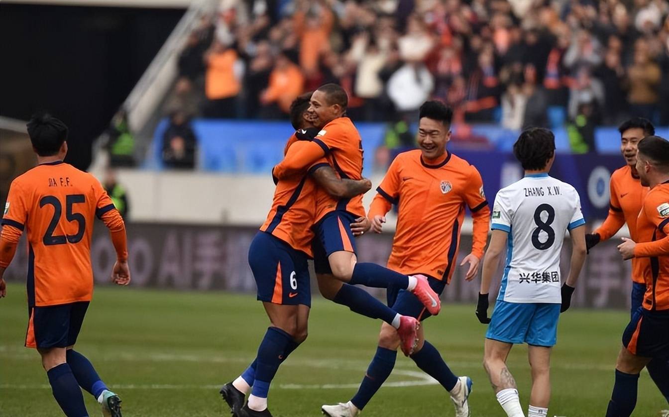 中超比赛深度回顾:球员们技术展示尽显高超的简单介绍 中超比赛深度回顾:球员们技术展示尽显高超的简单介绍