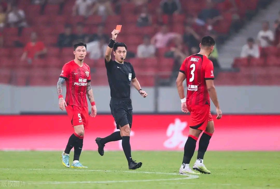 长春队主力伤愈复出,轻取山东队 长春队主力伤愈复出,轻取山东队