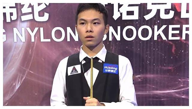 美国篮球队实力超群,夺得冠军头衔 美国篮球队实力超群,夺得冠军头衔