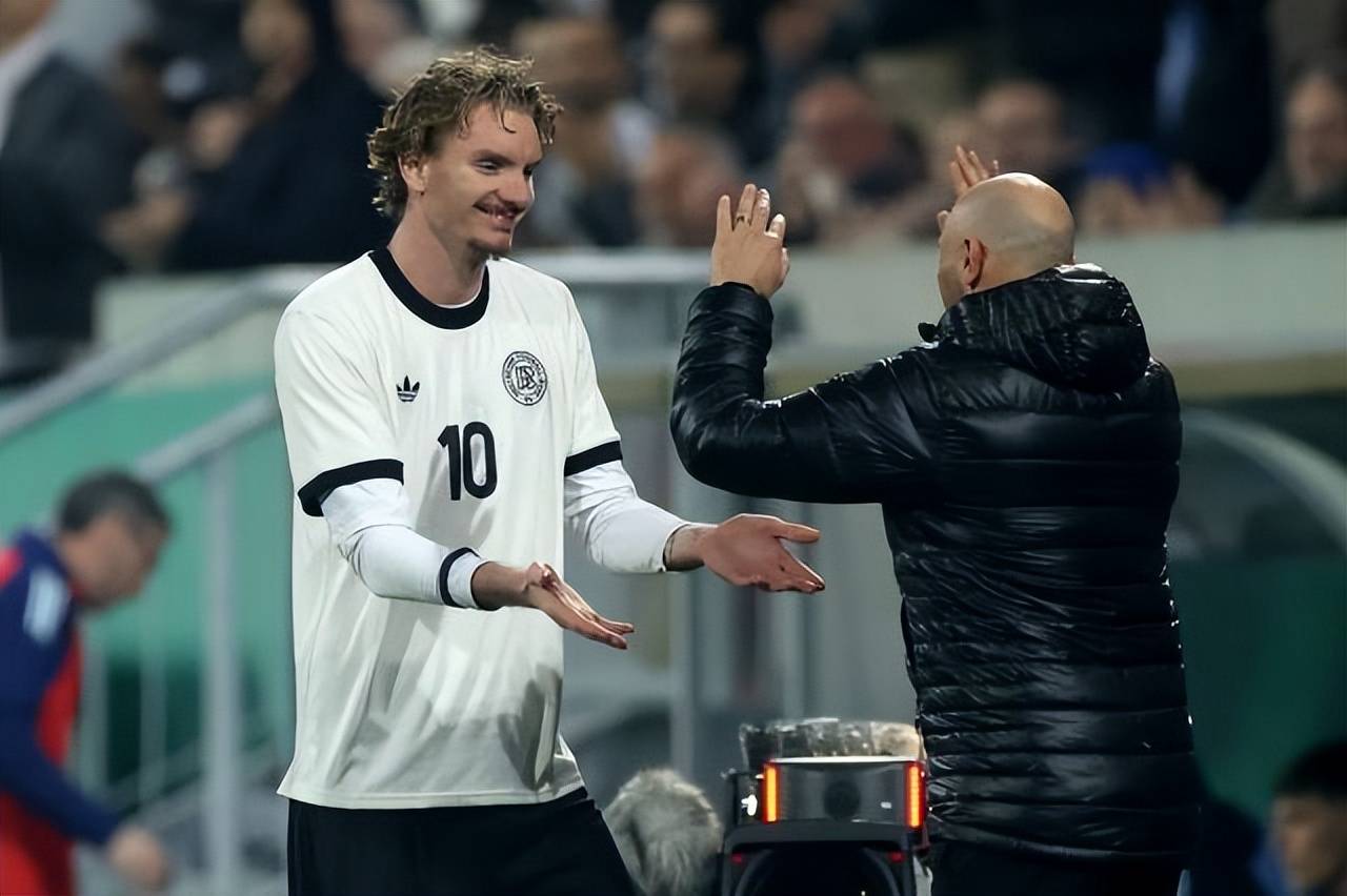 星空体育注册-德国队再度霸气夺冠，欧预赛前景愈发看好