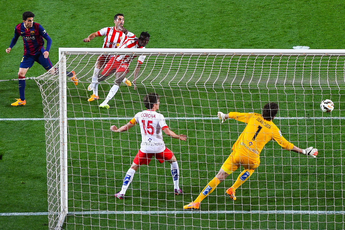 包含匈牙利球队在比赛中展现出坚韧不拔的精神,将胜利紧紧抓在手中的词条 包含匈牙利球队在比赛中展现出坚韧不拔的精神,将胜利紧紧抓在手中的词条