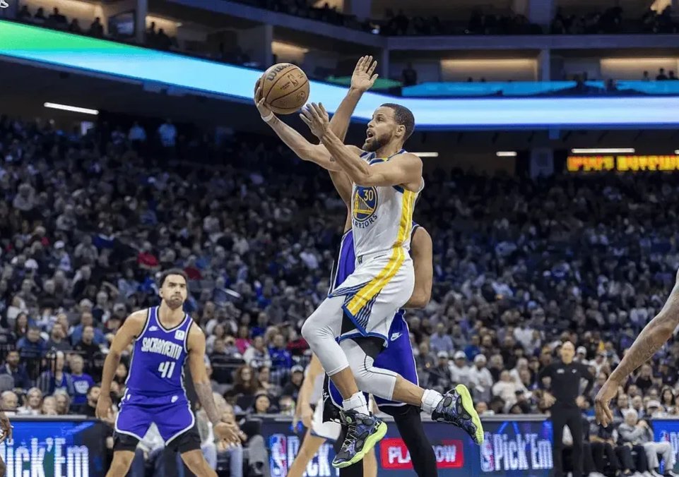 客场作战!球队如何应对对手的围攻 客场作战!球队如何应对对手的围攻