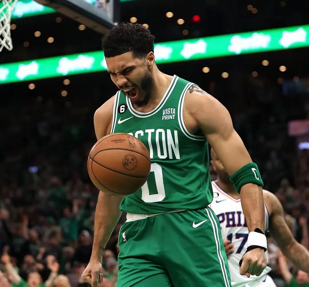 星空体育网页版登录入口-凯尔特人球员无人能挡，成为焦点人物